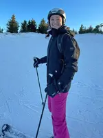 Laura Göppert beim Skifahren im Schwarzwald.