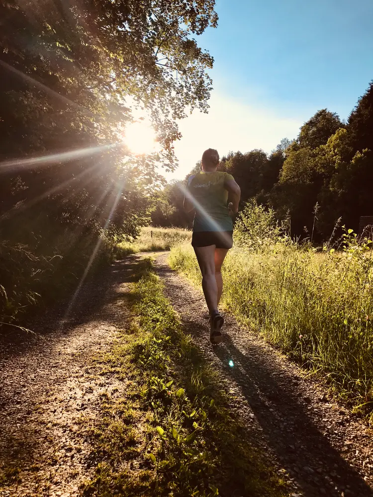 Sandra Spissinger trainiert für den Heel-Lauf.